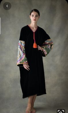 Velvet Caftan, Kaftan Designs, Mode Kimono, Mode Abaya, فستان سهرة, Stylish Dress Book