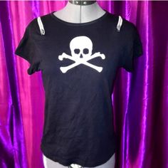 Vintage Rare Punk Goth Grunge 90's 2000's Y2k Black Skull Baby Tee With Fully Functional Shoulder Zipper Accents By Uzi Holy !!! I've Had This Shirt Forever And It Is A Rarity For Sure!!! I Bought This About 20 Years Ago, It Hasn't Fit For Ages, So It's Been In My "One Day" Clothing Stash...Lol Well, It's Time To Rehome This Awesome Top! In Excellent Condition! Featuring A Baby Tee Cut With A White Skull Graphic On The Front & 2 Functioning Zippers On The Shoulders!!! Y2k All Damn Day!!! The Print Has Zero Cracking...None! Both Zippers Work & Are In Excellent Condition! Not Even Any Noticeable Fading!!! The Only Thing Is I Cut Out The Size Tags Decades Ago...Lol By Hand Layin Goth Y2k, Skull Top, Y2k Black, Skull Shirts, Punk Goth, Black Skulls, Style Savvy, Infant Tees, Top Shirt