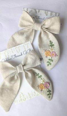 Linen hair bows with flower embroidery Linen Hair Bows, Embroidery Hair Clips, Embroidery Hair, Embroidered Hair Bows, Bow Embroidery, Girls Hair Bow, Girl Gift Set, Gift Flower