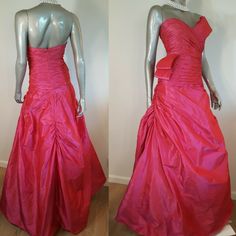 $2,200 Paula Varsalona New Stunning Raspberry Silk Bow Couture Runway Gown Us 12 Fabulous Absolutely Glamours - Just Stunning New With Price Tag - $2,179.00 Our Price $996 Now On Special Sale From Couture Designer Paula Varsalona- Just Stunning - Beautiful Bright Raspberry Red Color. Paula Varsalona Give Us Pure Style And Elegance With This Stunning Raspberry Red Silk Gown Runway Dress. Us Size 12, Please Go By Measurements **** 40" Bust 32" Waist 44" Hips 57" Length Front From Top Of Shoulder T Red Silk Gown, Raspberry Red Color, 2016 Red Carpet, Runway Gowns, Blue Velvet Dress, Couture Gown, Raspberry Red, Silk Bow, Runway Dresses