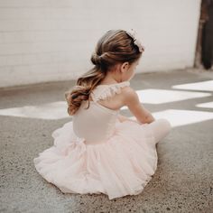 Elizabeth And Diane, Little Ballerina Girl, Ballerina Poses, Toddler Ballet, Dance Photoshoot, Dance Picture Poses, Australian Ballet, Ballet Pictures, Dance Wear Leotard