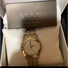 Comes Full Inclusion Gucci Timeless Watch With Metal Dial, Gucci White Gold Watch With Diamond Hour Markers, Gucci White Gold Watches With Round Dial, Gucci White Gold Watch With Metal Dial, Modern Gucci Watch In White Gold, Gucci Silver Watch With Metal Dial, Modern Gucci White Gold Watch, Modern Gucci Watch With Polished Finish, Luxury Gucci Jewelry With Metal Dial