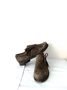 "Vintage Mens leather shoes with embroidered ornaments.  Estimated Size:  US. 9.5; UK 9.25; EU 43.5  (Please check the measurements with something that fits you) Measurements: Length: 11\"/ 28 cm ( inside the sole, from tip of the toe to the back of the heel) Heel Height: 1\"/ 2.5 cm Width: 4\"/ 10cm Please check measurements to insure a proper fit. Remember to allow yourself some extra room for movement. You can compare these with something from your closet that fits you well. These Shoes will come to you freshly laundered and ready to wear. Please feel free contact me if you need additional measurements or have any questions Condition: great vintage condition SHIPPING * I ship worldwide via Priority mail (Latvijas Pasts) from Latvia (EU). * I ship from Europe, so please allow 2 to 4 week Traditional Leather Lace-up Shoes With Leather Sole, Traditional Lace-up Leather Shoes With Leather Sole, Embroidered Ornaments, Vintage Leather Shoes, Mens Leather Shoes, Embroidered Boots, Brown Leather Shoes, Brown Shoes, Low Boots