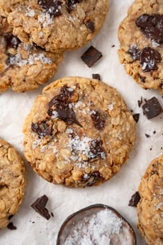 cookies with chocolate chips and powdered sugar