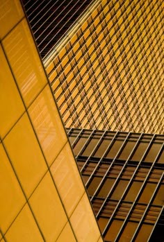 the side of a tall building with many windows