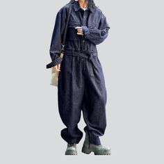 Introducing our ultra-baggy. street-trend women's denim overalls from the 2023 Autumn Collection ââ‚?for when you're feeling daring and edgy!Why They're Your Next Wardrobe EssentialThese denim overalls encapsulate the perfect combination of rebellious style and timeless sophistication. With a dark wash and distressed pattern. they feature a unique baggy fit and a sleek buttoned closure that adds an unexpected flair to your look.Key Highlights: Street Style Chic: Channel the spirit of the streets Overalls 2023, Highlights Y2k, Baggy Dungarees, Street Style Design, Womens Denim Jumpsuit, Jean Jumpsuit, Womens Denim Overalls, Dark Wash Jeans Women, Jeans Overall