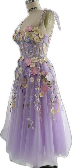 Spring Organza Embellished Dress, Elegant Organza Dress With 3d Embroidery, Evening Purple Dresses With Floral Embroidery, Fitted Purple Dress With Floral Applique, Purple Floral Embroidered Evening Dress, Purple Floral Embroidered Prom Dress, Embroidered Organza Prom Dress, Elegant Fitted Dress With Appliques, Spring Fitted Dress With Appliques