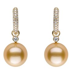 These 18 karat gold and diamond cuff earrings provide the perfect setting to showcase the world’s rarest pearls. As the name suggests, you can flip the Golden South Sea Pearl and its bezel diamond cap to show off radiant pavé diamonds or sleek yellow gold. With the ability to remove the pearls altogether, choose anothe Pearl Diamond Earrings, Rare Pearls, South Sea Pearls Earrings, Golden South Sea Pearls, Pearl And Diamond Earrings, Sea Pearl, Pearl Types, Sea Pearls, South Sea Pearls