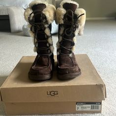 Ugg Uptown Ii Boot Espresso Size 7 - Worn Once Outside Suede Inside Shearling Casual Lace-up Sheepskin Boots, Brown Fuzzy Boots, Thrift Bundle, Casual Mori, Manifesting Board, Aesthetics Jewelry, Fuzzy Boots, Xmas Wishlist, Shoes Ugg