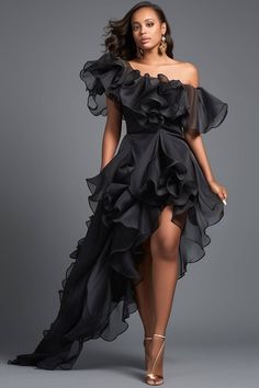 Ropa extragrande Dresses Bday, All Black Event, Bday Dress Ideas, Cruise Looks, Chiffon Maxi Dresses, Avant Garde Dress, Plus Size Homecoming Dresses, Wedding Guest Ideas, Tulle Skirts Outfit