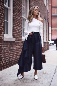 Culotte Style, Detail Couture, Elegant Lifestyle, Outfit Chic, Fashion Blogger Style, Mode Vintage, Style Outfits, Office Outfits