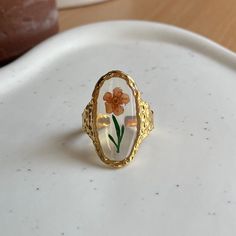 Beautiful Pressed Flower Ring Adjustable  18k Gold Plated Cheap Delicate Flower Ring, Cheap Delicate Flower Rings, Cheap Adjustable Flower Shaped Rings, Making A Flower Ring, Cute Cheap Flower Ring For Gift, Cheap Cute Flower Ring For Gift, Flower Vintage Rings, Cheap Flower Shaped Rings, Cheap Retro Rings For Gifts