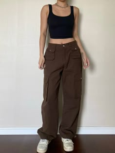 Brand: other/otherAge: 18-24 years oldSize: S M L XL 2XLStyle: StreetStreets: European and AmericanWomen's trouser waist height: natural waistPopular elements: AsymmetryColor classification: black dark brown sand black presale 15 days sand color presale 15 days denim colorSKU: AO10Year Season: Spring 2022Thickness: RegularClothing style details: pocketsTrouser length: Long pantsWomen's pants type: cargo pantsMaterial composition: Other 100% Women’s Cargo Pants Brown, Black Cargo Outfits, Cargo Sweatpants Outfit, Cargo Pants Outfit Aesthetic, Cargo Pants Outfit Winter, Cargo Outfits Women, Cargo Trousers Outfit, Brown Cargo Pants Outfit, Straight Midi Dress