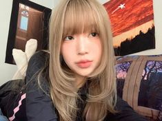 Japanese Blonde Hair, Hime Cut Long Hair, Hime Cut, Pelo Anime, Side Bangs Hairstyles, Hair Inspiration Long