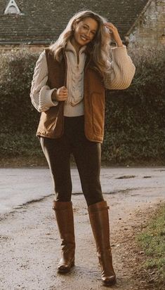 Mode Style Anglais, English Country Fashion, English Outfit, Countryside Outfit, Mode Country, Countryside Fashion, Looks Kate Middleton, Country Attire, Farm Clothes