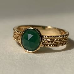 Filigree Vintage Style Engagement Ring Bezel Set Oval Cut Green Diamond CZ Ring May Birthstone Jewelry, Vintage Ring Gold, Green Ring Aesthetic, Gold Rings With Stones, Vintage Onyx Ring, Vintage Emerald Ring, Engagement Ring Bezel, Agate Rings, Promise Rings Vintage