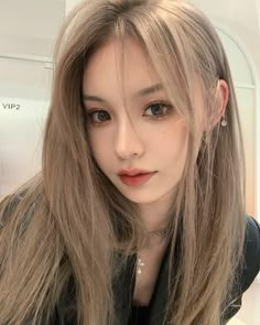 Blonde Hair Kpop, Korean Long Hair, Ulzzang Hair, Hair Color Asian, Girl Hair Colors, Kpop Hair