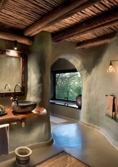 Branches Wedding Decor, Earthen House, Mexican Villa, Dream Bathroom Ideas, Pool And Jacuzzi, Muji Home, Spring Skirt Outfits, Kitchen Tv