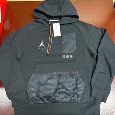 Nike Mens Black Jordan Jumpman Long Sleeve Pockets Activewear Hoodie Size M Brand: Nike Department: Men Size: M Color: Black Type: Hoodie Style: Pullover Pattern: Solid Theme: Sports Neckline: Hooded Occasion: Activewear Season: All Season Features: Pockets, Breathable Sleeve Length: Long Sleeves Condition: New With Tags I Offer Discounts For All Return Customers. - Jvs Nike Urban Hoodie With Double-lined Hood, Nike Hoodie Sweatshirt For Outdoor Activities, Nike Long Sleeve Hoodie With Moisture-wicking, Nike Long Sleeve Moisture-wicking Hoodie, Nike Moisture-wicking Long Sleeve Hoodie, Nike Hooded Hoodie For Sports Season, Nike Urban Hoodie With Ribbed Cuffs, Nike Urban Fleece Sweatshirt, Nike Urban Sweatshirt With Double-lined Hood