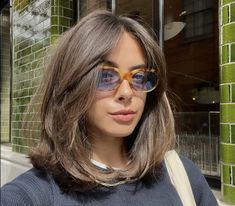 Midi Bob Haircut, Autumn Haircuts, Midi Bob, Midi Haircut, 90s Bob, Sleek Short Hair, Haircuts For Medium Length Hair, Friends Hair