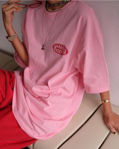 ONE SIZE Product Measurements: Shoulder 20cm / 7.87in Bust 120cm / 47.24in Length 78cm / 30.7in Sleeve length 24cm / 9.8in Oversized Summer T-shirt, Casual Pink Short Sleeve T-shirt, Oversized Pink Graphic Print T-shirt, Oversized Pink T-shirt For Streetwear, Oversized Pink Top With Crew Neck, Trendy Drop Shoulder Summer T-shirt, Pink Oversized Cotton T-shirt, Oversized Pink Cotton T-shirt, Pink Cropped T-shirt For Streetwear