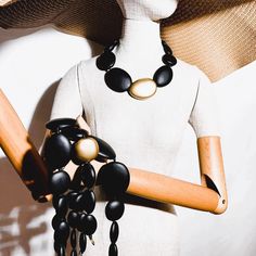 Multistrand bold necklace. Four strands of matte black and gold beads Resin And Clay, Original Necklace, Large Beads, Bold Necklace, Dramatic Look, Resin Necklace, Multi Strand Necklace, Minimalist Aesthetic, Multi Strand