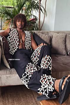 African Creative Wear, Afropunk Style, Fashion Collection Inspiration, Gender Fluid Fashion, Boho Men, African Inspired Clothing, Vintage Black Glamour, Dope Outfits For Guys, Mens Fashion Smart