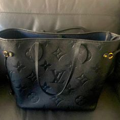 Louis Vuitton Neverfull Mm Black Empriente Monogram Tote Aesthetic Bags, Louis Vuitton Black, Louis Vuitton Neverfull Mm, Monogram Tote, Neverfull Mm, Vuitton Neverfull, Black Purses, Louis Vuitton Neverfull, Womens Tote Bags