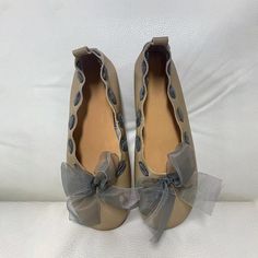 Unique Handmade Bow Design, Glossy Oil Wax Leather,Round Toe, Sweet Feeling. Color: Black/KhakiMaterial: Top LeatherInsole: Genuine LeatherSole: PVCHeels: 2Cm/0.79"Weight: 0.2kg Each Shoes (measured size 6) Production Time: About 3-5days (Any exceptional case will email you, Please pay attention to your email left) Shipping Time: Free Shipping To most locations, delivery time is approximately 5-15 days; We have paid FedEx Option, to most locations, delivery time is approximately 2-8 days. Great Beige Synthetic Ballet Flats With Round Toe, Beige Round Toe Synthetic Ballet Flats, Beige Synthetic Round Toe Ballet Flats, Brown Flat Heel Party Flats, Brown Flats With Flat Heel For Party, Beige Closed Toe Party Flats, Brown Party Flats, Summer Party Synthetic Ballet Flats, Brown Ballet Flats With Bow And Round Toe