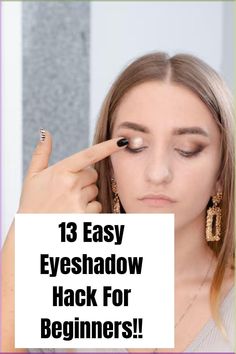 Master simple eyeshadow techniques to create stunning looks effortlessly, even as a beginner. #EyeshadowHacks #MakeupTips #BeginnerFriendly #EasyMakeup #BeautyInspo Eyeshadow As Eyeliner, Pro Makeup Tips, Makeup For Hooded Eyes, Eyeshadow Techniques, Bronze Makeup Look, Easy Eyeshadow, Eyeshadow Styles, Eyeshadow Tutorial For Beginners, Seasonal Makeup