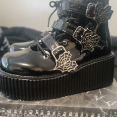 Brand New In Box Demonia Creepers, Shoes Demonia, Demonia Boots, Demonia Shoes, Creepers, Aesthetic Fashion, Fashion Styles, Women Shoes, Boots