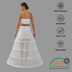 Ein wunderschöner, leichter Petticoat mit bequemem Gummibund kombiniert hervorragende Passform und hohen Tragekomfort den ganzen Tag. Ein tolles Accessoire, das Sie unter Ihrem Hochzeitskleid, Ballkleid oder Kostüm tragen können.

 Details:

 -Länge: 41 Zoll (105 cm)
 -Taillenverschluss - Gummiband (Einheitsgröße): Unsere Petticoats verfügen über ein Gummiband, das bequem bis zu einer Taillenweite von 40 Zoll passt. Wenn Sie eine größere Größe benötigen, schreiben Sie uns bitte eine Nachricht. Fitted Ruffled Wedding Petticoat, Summer Wedding Skirt With Stretch, Fitted Flared Petticoat For Wedding, Fitted Skirted Wedding Petticoat, Wedding Skirt With Attached Cancan, Wedding Petticoat With Ruffled Skirt And Fitted Design, Stretch Full Skirt Petticoat With Ruffled Detail, Fitted Wedding Petticoat With Flared Skirt, Fitted Crinoline Tiered Skirt