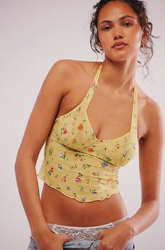 Summer Stretch Halter Top With Built-in Bra, Fitted Halter Top With Built-in Bra And T-back, Fitted T-back Tops For Spring, Lined Sleeveless Halter Top For Poolside, Sleeveless Lined Halter Top For Poolside, Spring Halter Top With Built-in Bra And T-back, Spring T-back Halter Top With Built-in Bra, Stretch Triangle Halter Top With Padded Cups, Summer Fitted Lined Halter Top