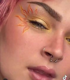 Sun Makeup Looks Halloween, Sunshine Makeup Looks, Sun And Moon Eye Makeup, Makeup With Gold Accents, Sun Inspired Makeup Looks, Beach Inspired Makeup, Sun Themed Makeup, Sun And Moon Makeup Look, Cheek Makeup Art