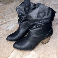 Reposhing These Boots I Purchased From Mrd217. Loved Them, But Never Worn So They Need To Go! New With Tags Never Worn Comes From A Smoke Free, Pet Friendly Home. Black Western Booties For Fall, Western Style Black Booties For Fall, Casual Black Mid-calf Boots With Stacked Heel, Cowgirl Boots, Pet Friendly, Black Color, Bootie Boots, Black And Brown, Ankle Boots