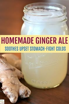 Homemade Ginger Ale. Refreshing healthy drink that can also be a great natural remedy to fight colds, soothe an upset stomach, and even reduce muscle pain. #ginger #natural #naturalremedies Ginger Ale Recipe, Homemade Ginger Ale, Corp Perfect, Resep Smoothie, Smoothie Detox, Alkaline Diet, Upset Stomach, Think Food, Homemade Remedies