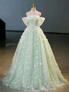 Ethereal Mint Green Floral Ball Gown Wedding Dresses Light Green, Fairytale Themed Prom Dresses, Pretty Green Dresses Casual, Ball Gowns Dark Green, Simple Flowy Prom Dress, Sweet 16 Dresses Long Elegant, Green And White Prom Dress, Mint Green Ball Gown, Green Puffy Prom Dress