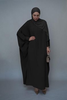 Black Batwing sleeve abaya for Hajj Umrah Prayer Dress For Women - ANNAH HARIRI Black Floor-length Abaya For Party, Traditional Black V-neck Abaya, Annah Hariri, Oversized Long Sleeve Black Abaya, Black Open Abaya, Embellished Floor-length Black Abaya, Prayer Dress, Stylish Outfit, Batwing Sleeve