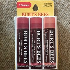 Burt’s Bees Tinted Lip Balms One Box Of Three Different Lip Balms Color Shades Include: -Red Dahlia -Hibiscus -Zinnia Burt's Bees Red Dahlia, Burt's Bees Lip Shine, Burts Bees Makeup, Burts Bees Lip Balm, Burts Bees Lip, Red Dahlia, Natural Lip Gloss, Lip Balm Gift, Color Lip Balm