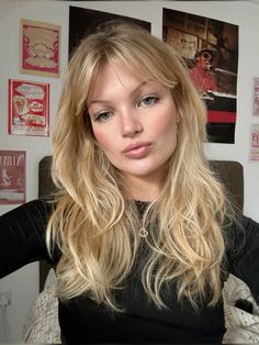 Long Hair With Curtain Bangs Blonde, Long Blowout Haircut, Blonde Hair And Fringe, Long Side Bangs Wavy Hair, Layers In Fine Hair, Long Sweeping Fringe, Fringe Haircut Long Hair, 70s Hairstyles Long Hair, Shaggy Long Bangs