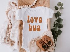 Edgy Kid, Cowboy Valentines, Hippie Baby, Fall Baby Clothes, Cricut Baby, Baby Fall, Bohemian Baby, Retro Baby, First Birthday Outfits