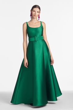 Kruse is our classic scoop neck ball gown in the beguiling emerald green. Princess seams on the bodice and skirt for a tailored fit. There is no doubt this is one of our most elegant silhouettes that will never go out of style. Sachin and Babi believe in celebrating every day, dressing with joy, and creating clothes that inspire beauty and confidence. Here's to the moments we make, and the moments that make us. Cheers! Details: Model is 5'10" Wearing A Size 2 60" Long Single Face Mikado 85% Poly Green Couture, Green Princess, Elegant Outfit Classy, Green Dresses, Column Gown, Bride Gowns, Special Occasion Outfits, Luxury Dress, Princess Seams