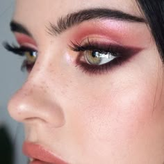 Julia Adams, Berry Tones, Eye Looks, Makeup Goals, Make Me Up