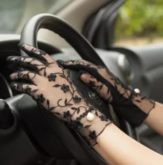 Transparent Gloves, Gloves For Wedding, Fancy Gloves, Gloves Outfit, Sheer Gloves, Elegant Gloves, Fashion Gloves, Gloves Fashion, Driving Gloves