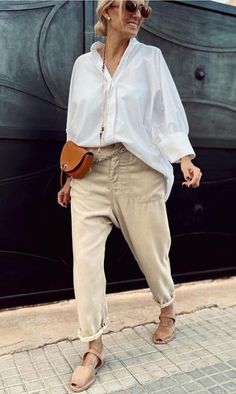 Tan Pants, 2024 Outfits, Mode Casual, Mode Inspo, Fashion Mistakes, Style Fall