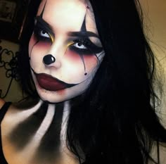 Makeup Horor, Hallowen Schminke, Carnaval Make-up, Black And White Clown, Fantasy Make-up, Halloween Makeup Clown, Makeup Clown, Halloween Make-up Looks, Halloweenský Makeup