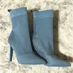 Steve Madden Majesty Nib Blue Mid Calf High Heel Boots Sz 8.5 Nwob Blue Pointed Toe Heels For Winter, Blue High Ankle Heels For Party, Blue High Ankle Heels For Fall, Fitted Light Blue Pointed Toe Boots, Fitted Blue Ankle Boots, Blue Pointed Toe Boots For Night Out, Fitted Blue Almond Toe Boots, Fitted Light Blue Winter Boots, Fitted Light Blue Party Boots