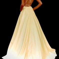 This Beautiful Size 6, Pale Yellow Sherri Hill Dress Is One That Will Turn Heads. Very Classy And Flattering. Has Never Been Worn And Still Has Tags Attached. Corset Back To Help Let Out Or Snug Up If Needed. A Beautiful Cool/Neutral Toned Yellow. Baby Yellow Prom Dress, Pale Yellow Prom Dress, Pastel Yellow Prom Dress, Sherri Hill Ballgown, Yellow Prom Dress, Yellow Corset, Sherri Hill Dress, Yellow Prom, Two Piece Gown