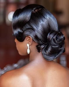 39 Black Women Wedding Hairstyles That Full Of Style African American Updo Hairstyles Wedding, Hollywood Hair Updo, Black Women Wedding Hairstyles, Women Wedding Hairstyles, Bridesmaids Hairstyle, Prom 2k23, Brides Hairstyles