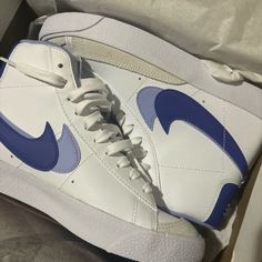 Purple And White Nike Blazers Size 5y .. Would Be A 6.5 Woman’s Size Colored Blazers Nike, Blazers Women Shoes, Purple Blazers Nike, Shoes Inspo 2024, Cute Nike Blazers, White Nike Blazers, Blazers Nike, Tennis Nike